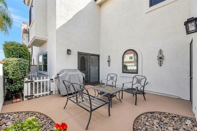 1219 Delaware Street, Huntington Beach, CA 92648