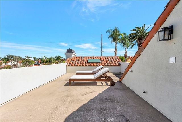 1219 Delaware Street, Huntington Beach, CA 92648