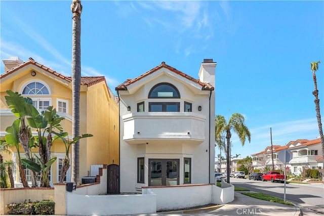 1219 Delaware Street, Huntington Beach, CA 92648