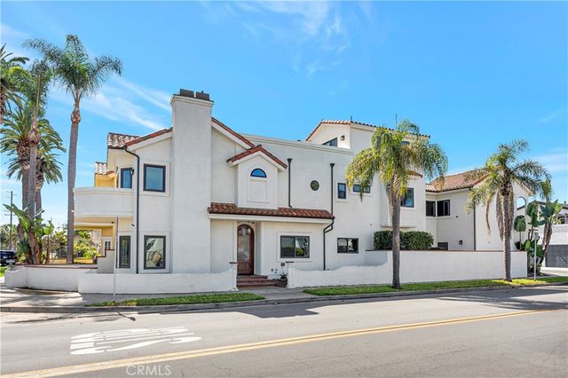 1219 Delaware Street, Huntington Beach, CA 92648