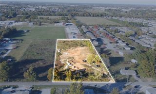 500 W County Line Road, Springdale, AR 72764