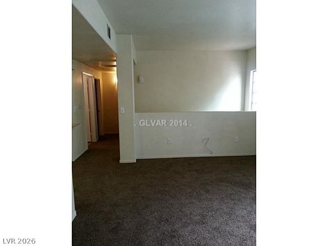 2121 HUSSIUM HILLS Street 206, Las Vegas, NV 89108