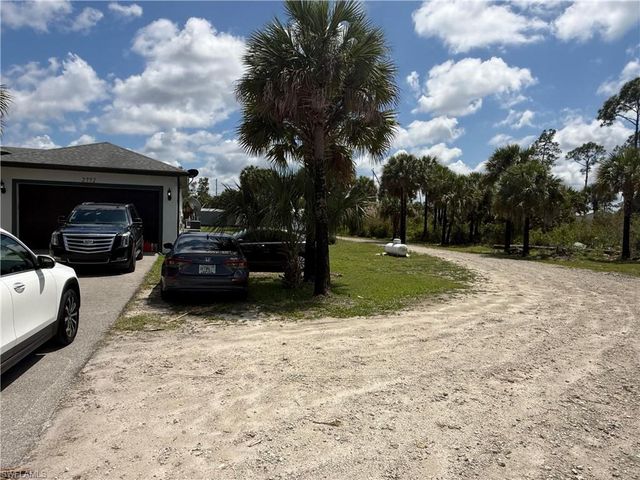 2772 38th AVE SE, Naples, FL 34117