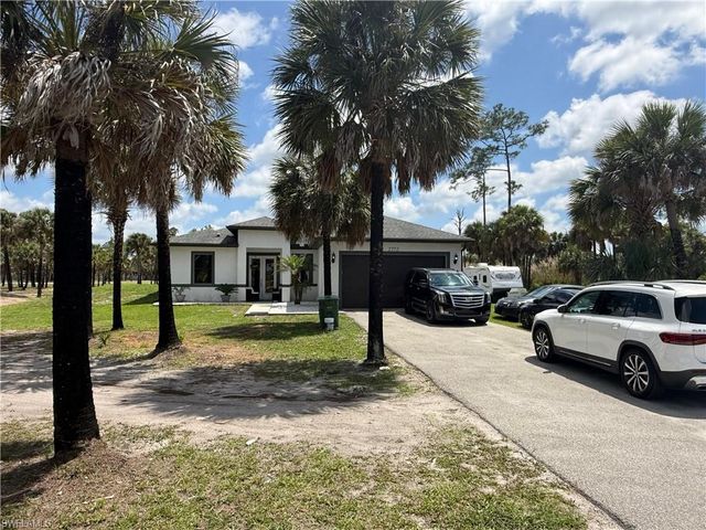 2772 38th AVE SE, Naples, FL 34117