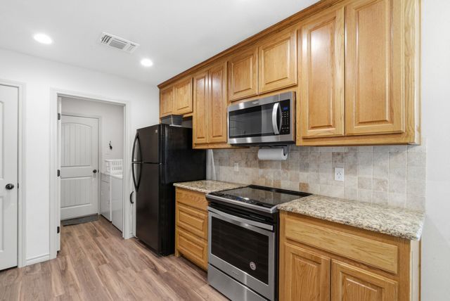 2313 Springhill Court, Mineral Wells, TX 76067