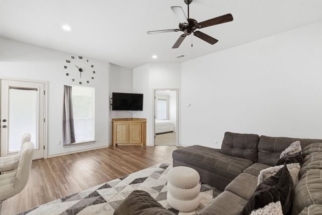 2313 Springhill Court, Mineral Wells, TX 76067
