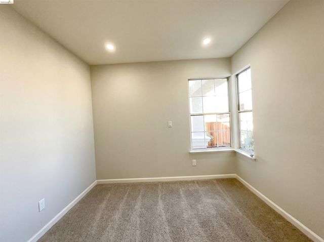 2270 Bayberry Cir, Pittsburg, CA 94565