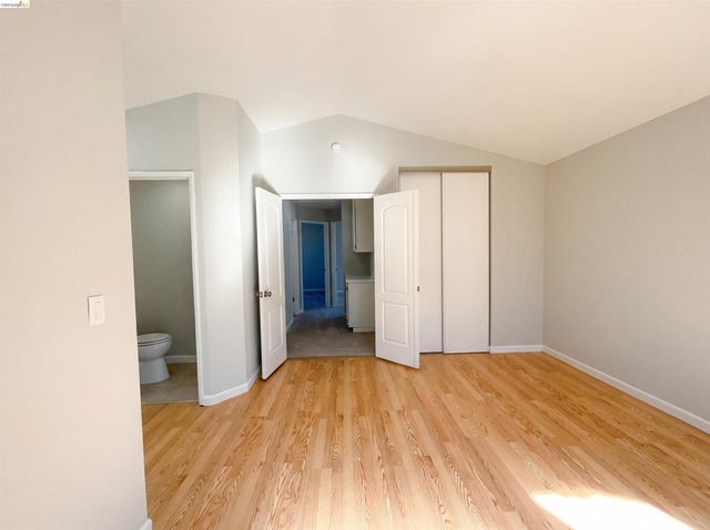 2270 Bayberry Cir, Pittsburg, CA 94565