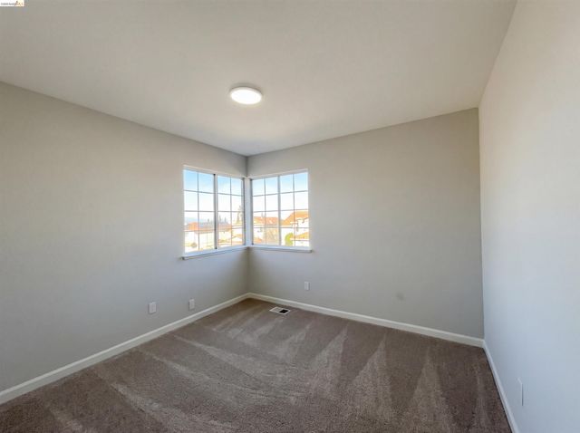 2270 Bayberry Cir, Pittsburg, CA 94565