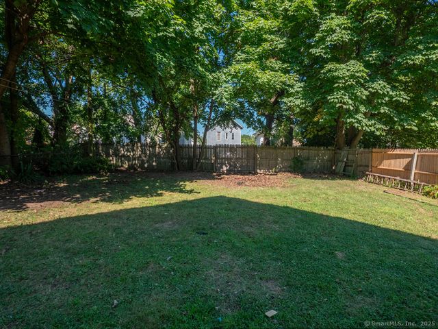 32 East Pearl Street, New Haven, CT 06513