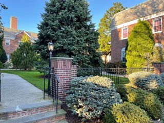 35 Floral Boulevard 1A, Floral Park, NY 11001