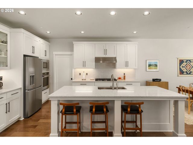 7540 Sw HONOR Loop, Wilsonville, OR 97070