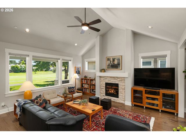 7540 Sw HONOR Loop, Wilsonville, OR 97070