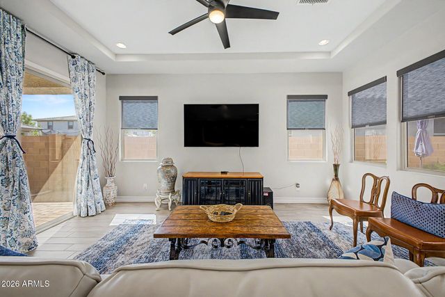 20993 E CARRIAGE Way, Queen Creek, AZ 85142