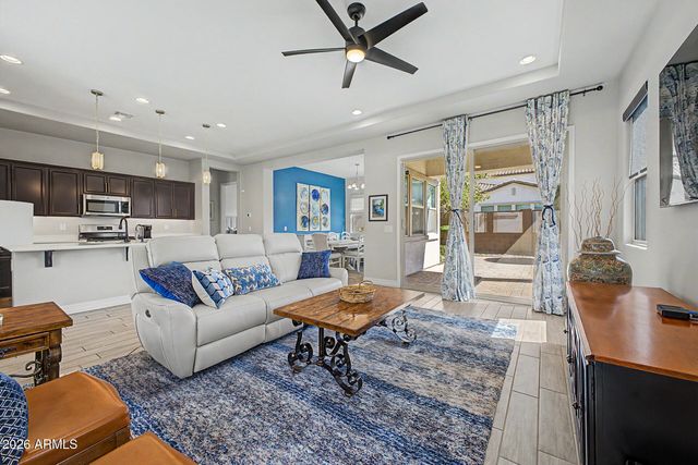 20993 E CARRIAGE Way, Queen Creek, AZ 85142
