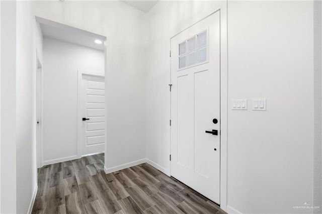 6108 N Rayo Del Sol Street, Edinburg, TX 78542