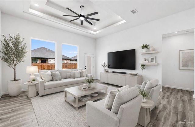 6108 N Rayo Del Sol Street, Edinburg, TX 78542