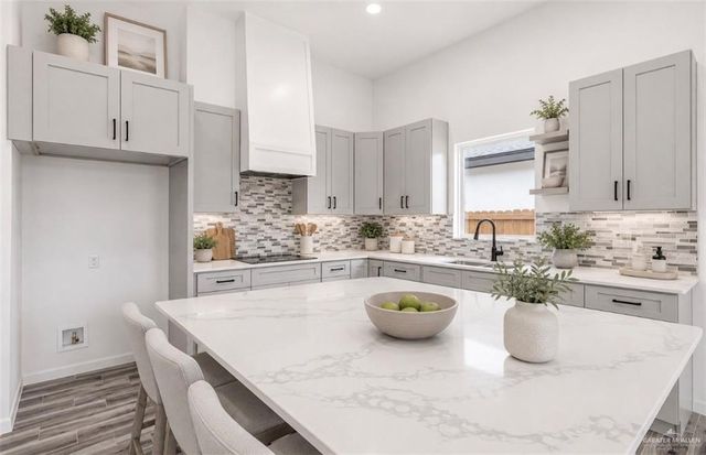 6108 N Rayo Del Sol Street, Edinburg, TX 78542