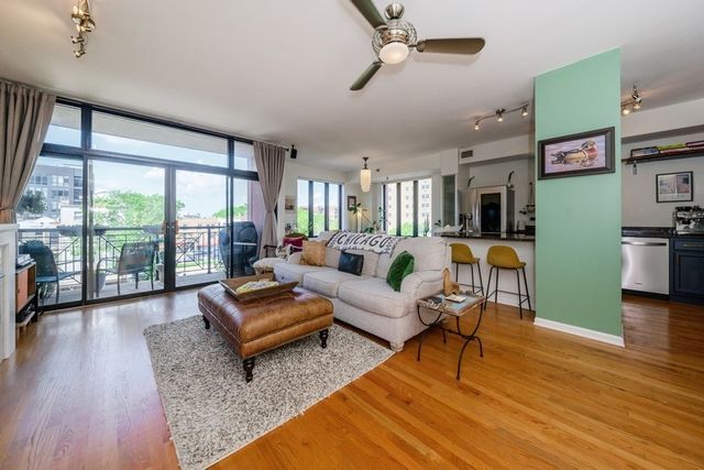 3232 N Halsted Street D412, Chicago, IL 60657