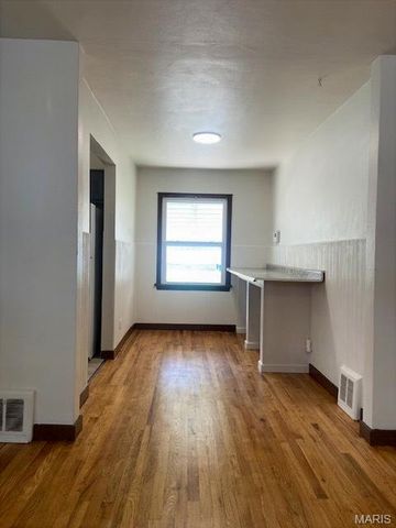 1305 Washington Street, Florissant, MO 63033