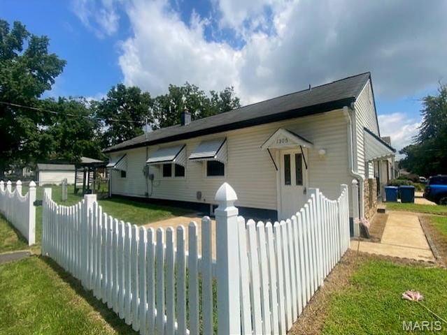 1305 Washington Street, Florissant, MO 63033