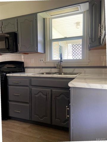 1305 Washington Street, Florissant, MO 63033