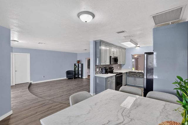 641 NW 43rd Avenue, Coconut Creek, FL 33066