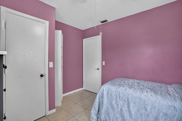 641 NW 43rd Avenue, Coconut Creek, FL 33066
