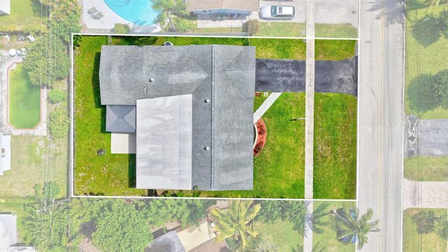 641 NW 43rd Avenue, Coconut Creek, FL 33066