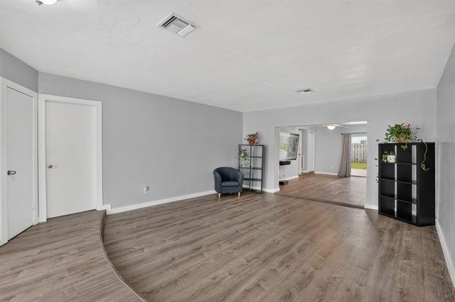 641 NW 43rd Avenue, Coconut Creek, FL 33066