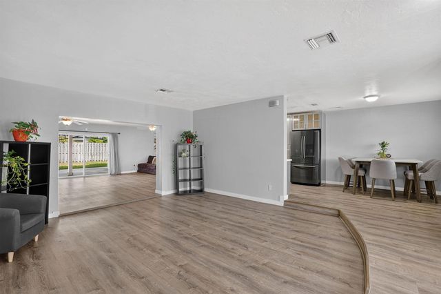641 NW 43rd Avenue, Coconut Creek, FL 33066