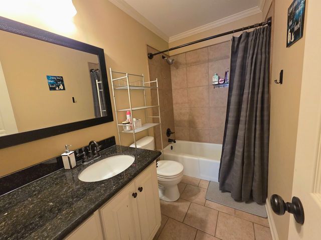 612 Gaynell Drive, Houma, LA 70364