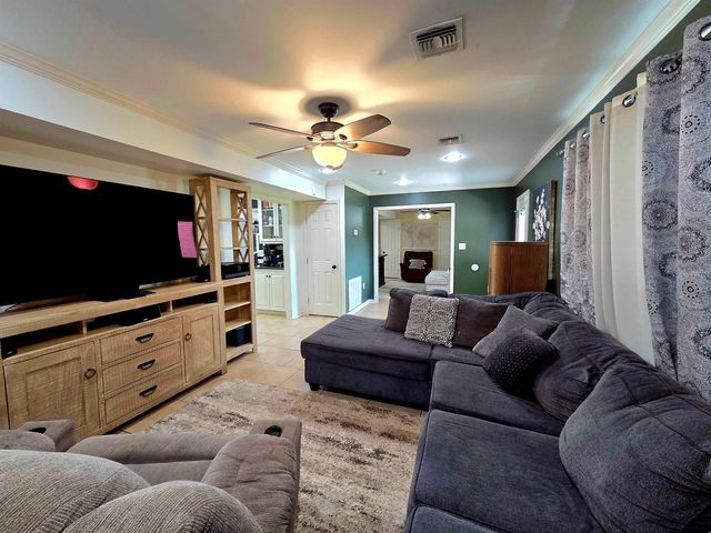 612 Gaynell Drive, Houma, LA 70364