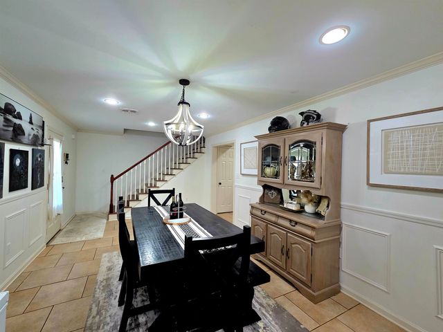 612 Gaynell Drive, Houma, LA 70364