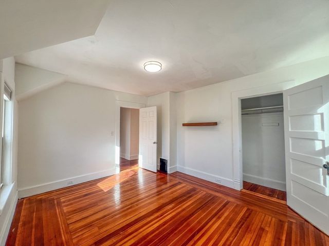 1146 Chestnut St, Newton, MA 02464