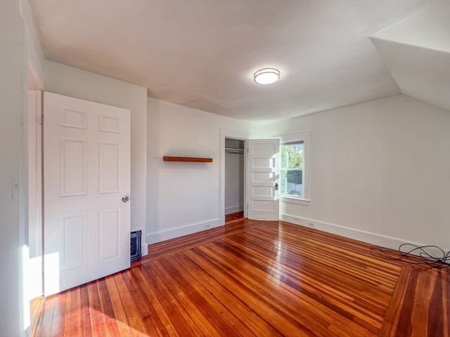 1146 Chestnut St, Newton, MA 02464