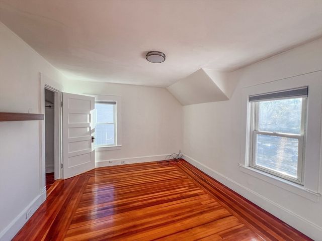 1146 Chestnut St, Newton, MA 02464