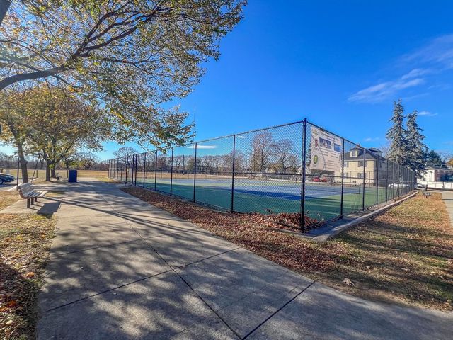 1146 Chestnut St, Newton, MA 02464