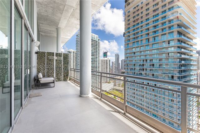 690 SW 1st Ct PHII12, Miami, FL 33130
