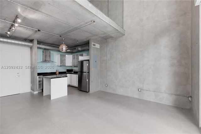 690 SW 1st Ct PHII12, Miami, FL 33130
