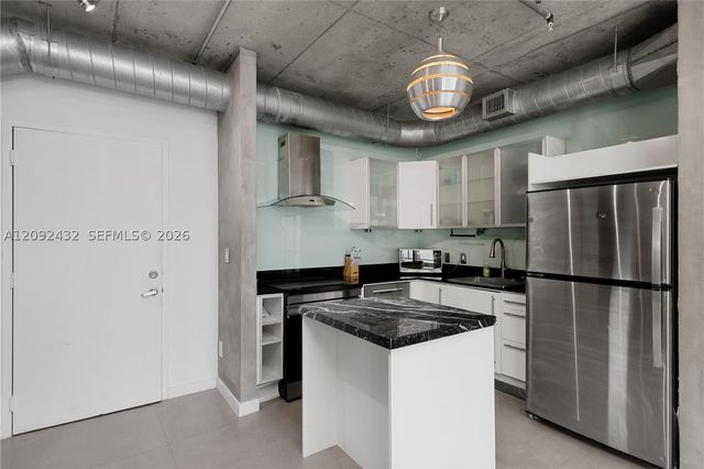 690 SW 1st Ct PHII12, Miami, FL 33130