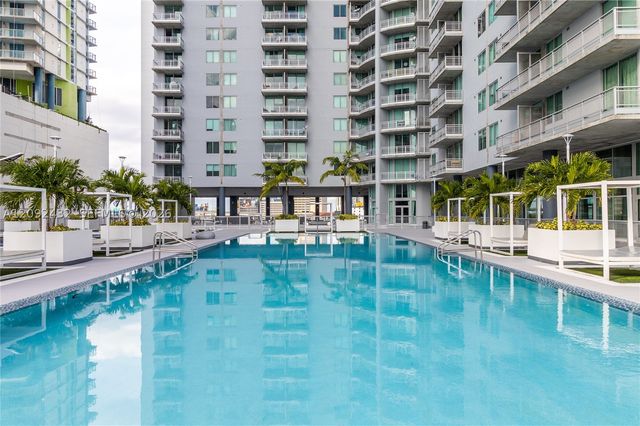 690 SW 1st Ct PHII12, Miami, FL 33130