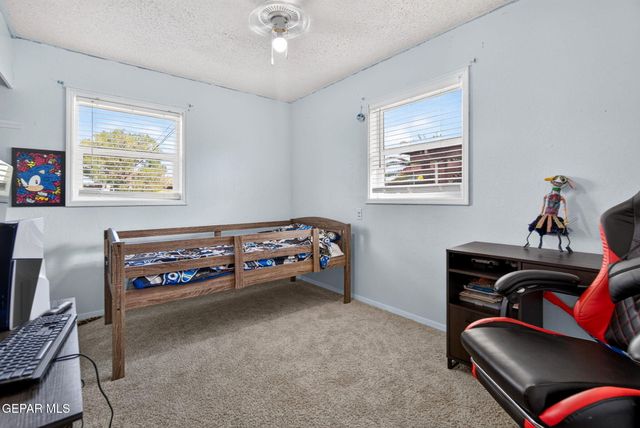 8523 MOUNT RANIER Drive, El Paso, TX 79904