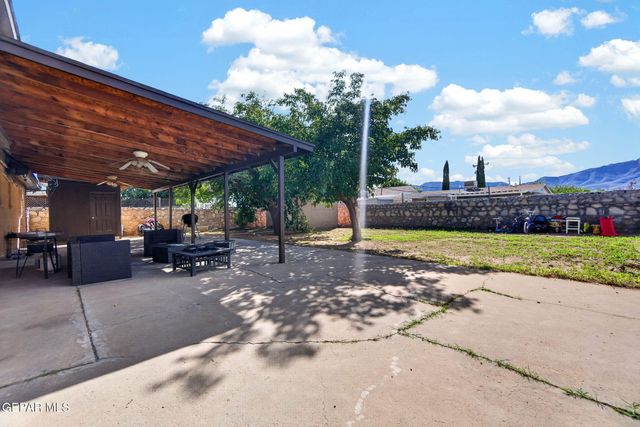 8523 MOUNT RANIER Drive, El Paso, TX 79904
