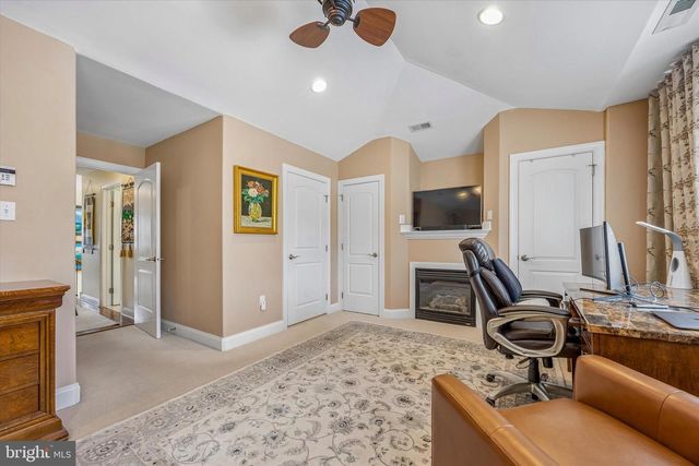 462 ORIOLE ST, Philadelphia, PA 19128