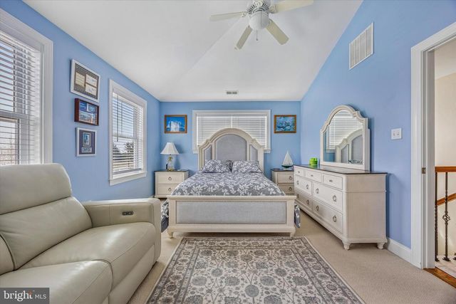 462 ORIOLE ST, Philadelphia, PA 19128