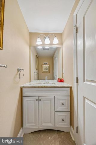 462 ORIOLE ST, Philadelphia, PA 19128