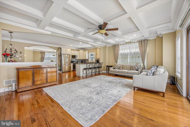 462 ORIOLE ST, Philadelphia, PA 19128