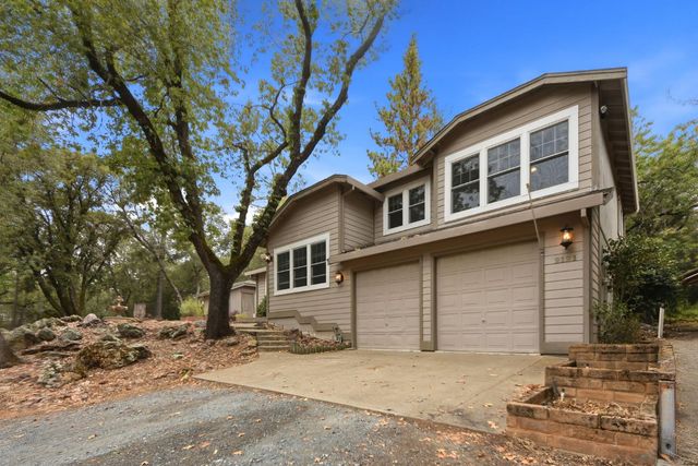 2121 American River Trl, Cool, CA 95614