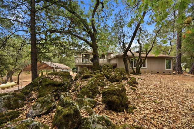 2121 American River Trl, Cool, CA 95614